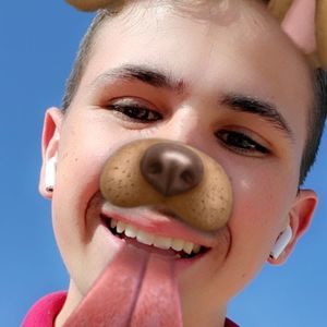 Meet your Posher, Dominic